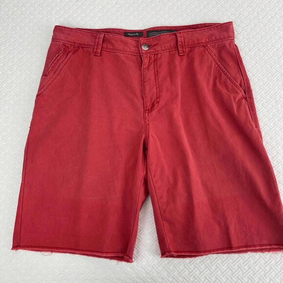 Vintage Hawkings Mcgill Men's Size 34 Tailored Fit Red Bermuda Style Shorts - Picture 8 of 9